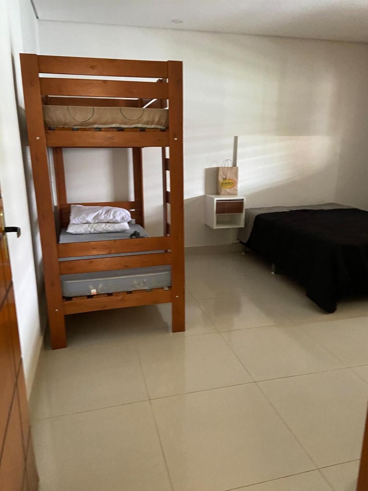 Recanto Lopes Villa อาราโซยาบา ดา แซร์ฮา ภายนอก รูปภาพ